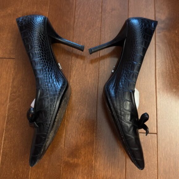 Prada Leather Pumps - Picture 2 of 7